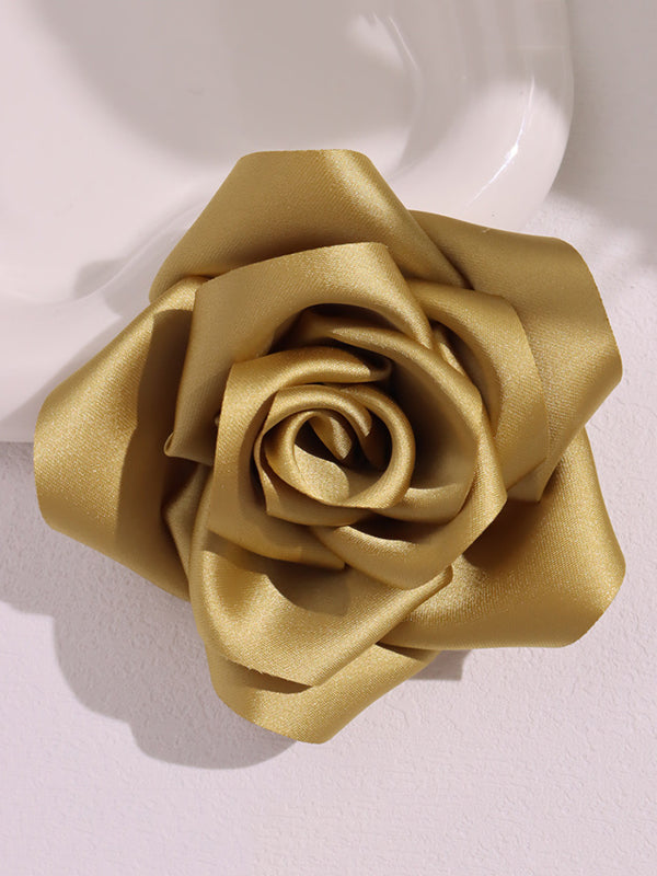 Three-Dimensional Flower Brooch Accessories