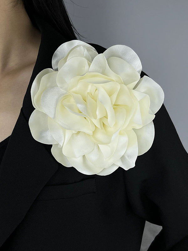 Three-Dimensional Flower Brooch Accessories