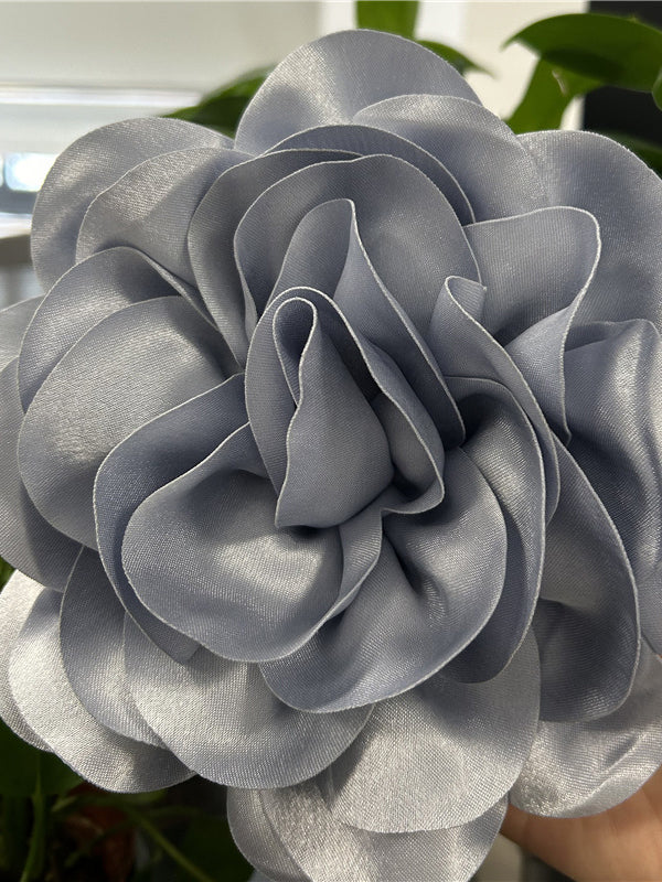 Three-Dimensional Flower Brooch Accessories