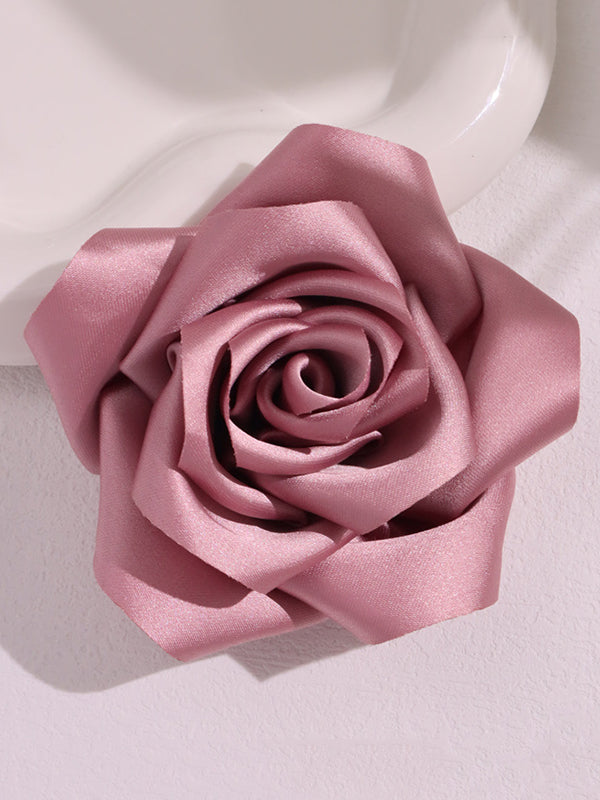 Three-Dimensional Flower Brooch Accessories