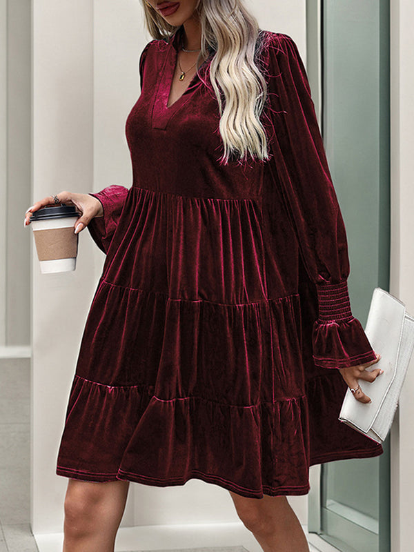 A-Line Long Sleeves Pleated Solid Color Velvet V-Neck Mini Dresses