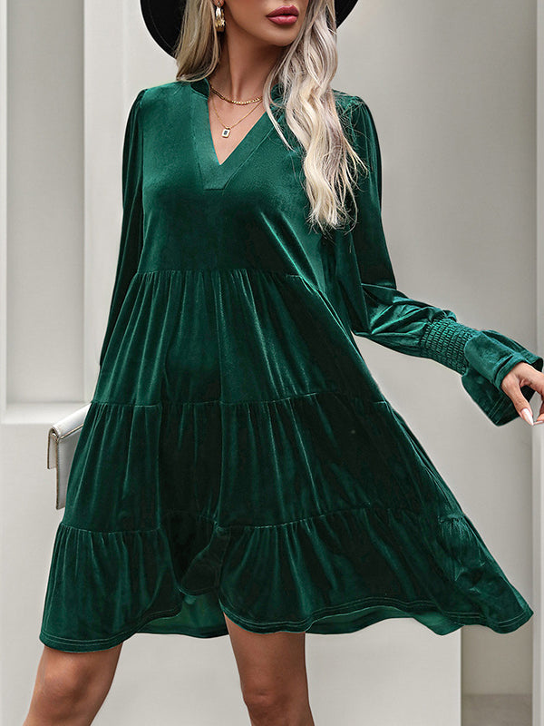 A-Line Long Sleeves Pleated Solid Color Velvet V-Neck Mini Dresses