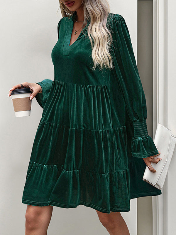 A-Line Long Sleeves Pleated Solid Color Velvet V-Neck Mini Dresses