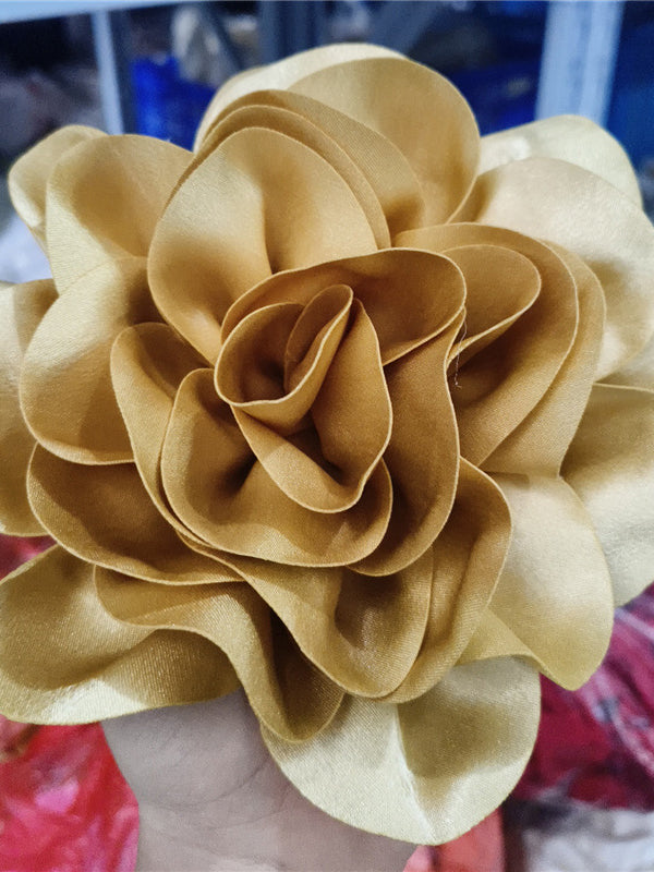 Three-Dimensional Flower Brooch Accessories