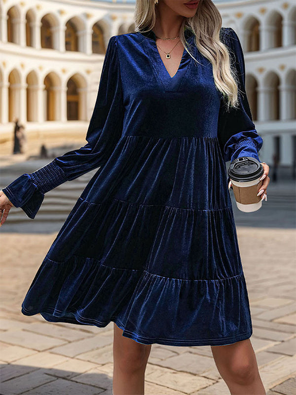 A-Line Long Sleeves Pleated Solid Color Velvet V-Neck Mini Dresses