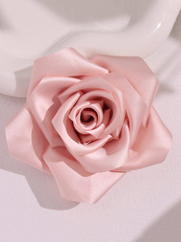 Three-Dimensional Flower Brooch Accessories