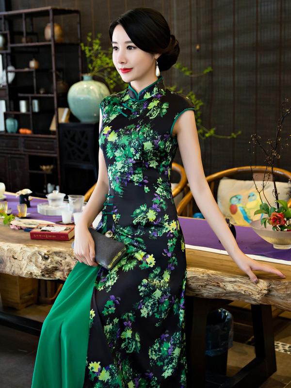 Green Stand Collar Split-side Ao Dai Cheongsam