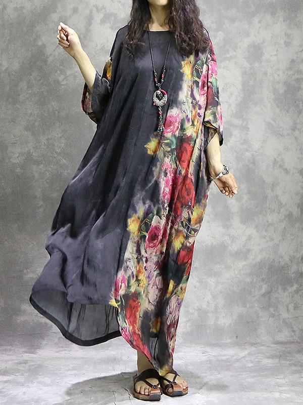 Long Retro Dress in Black Color with Floral Print