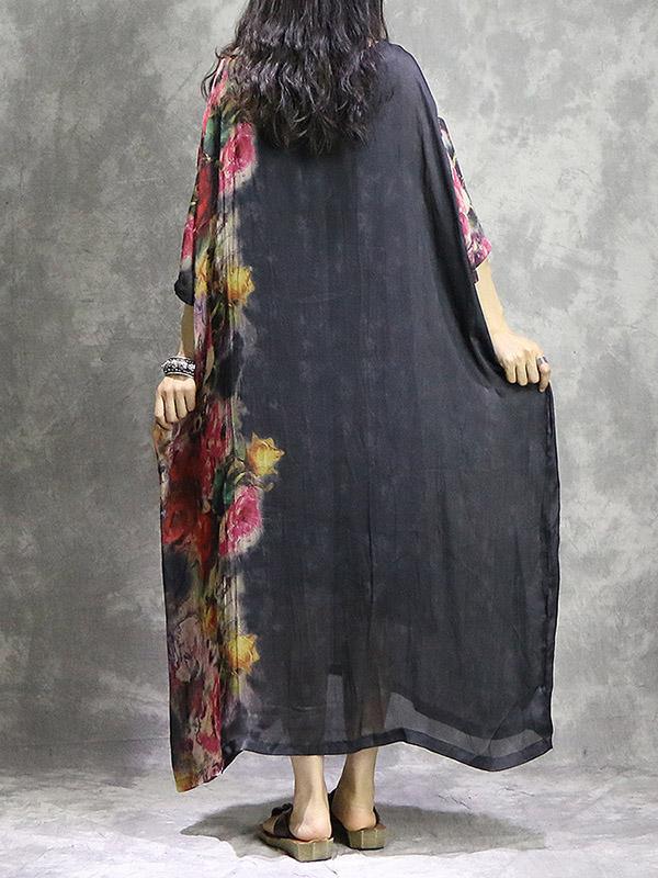 Long Retro Dress in Black Color with Floral Print