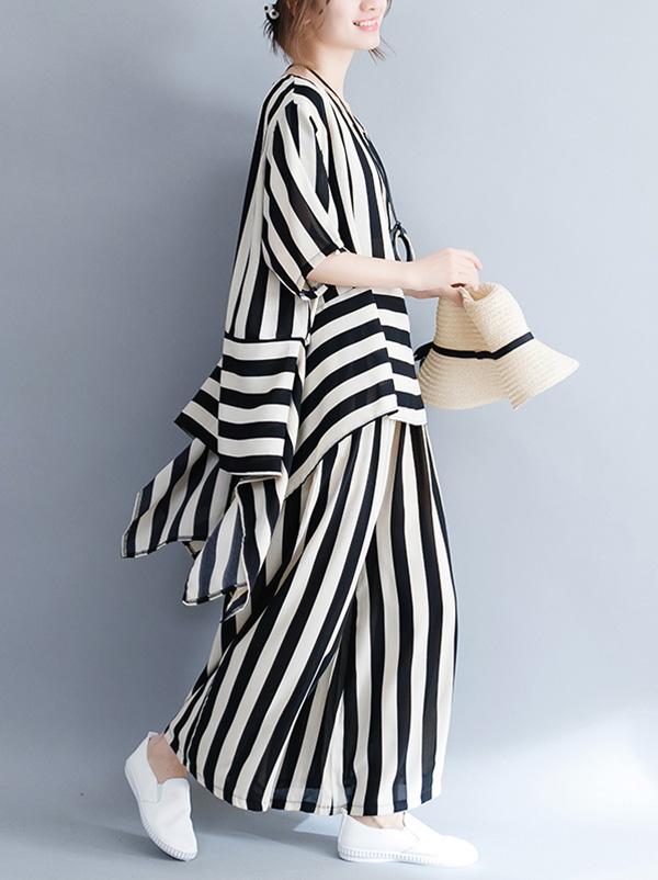 Fashion Combo Suit from T-shirt and Pants in White and Black Stripes