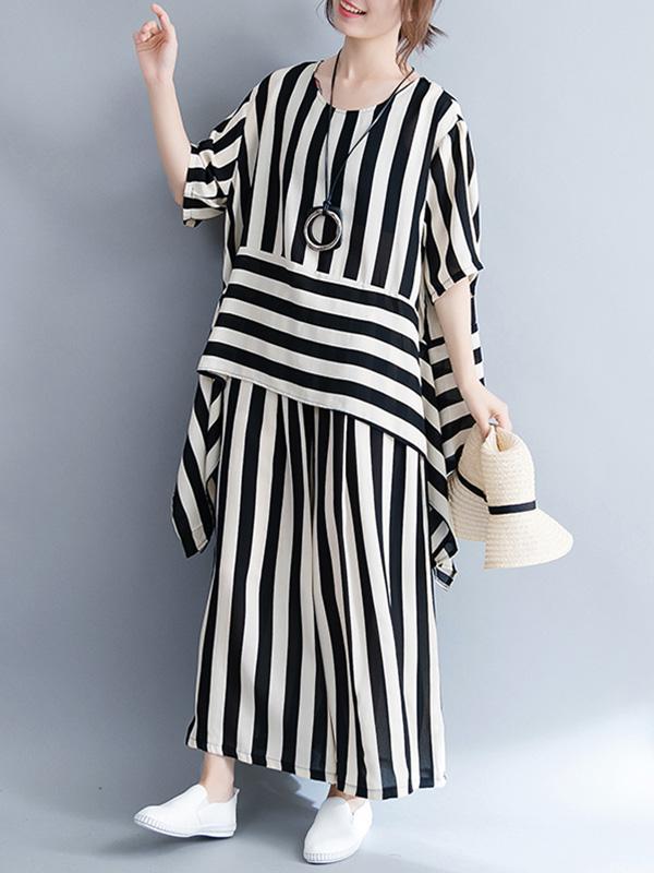 Fashion Combo Suit from T-shirt and Pants in White and Black Stripes