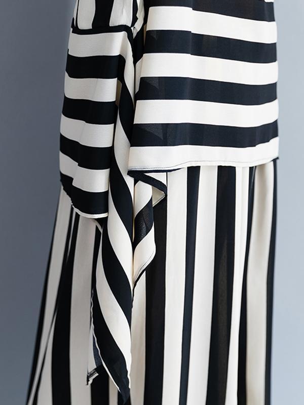 Fashion Combo Suit from T-shirt and Pants in White and Black Stripes