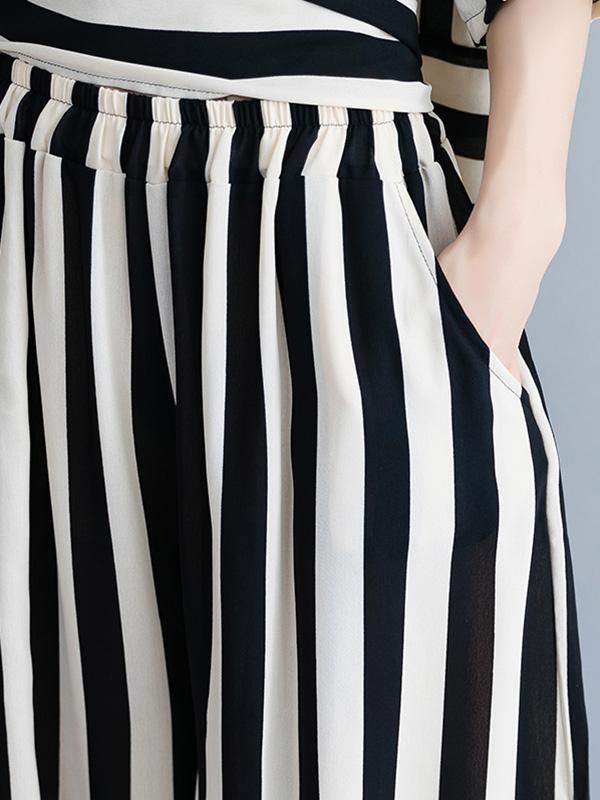 Fashion Combo Suit from T-shirt and Pants in White and Black Stripes