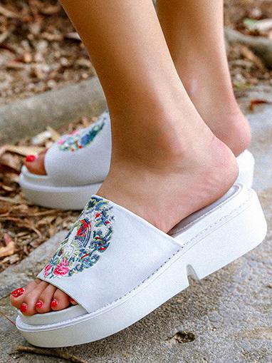 Embroidered Peep-toe Slides Shoes