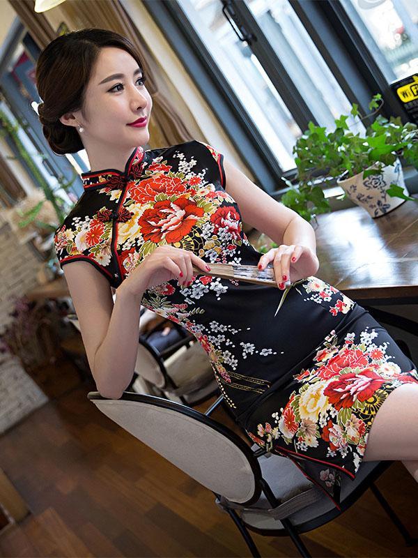 Floral Print Chinese Traditional Dress in Black Color