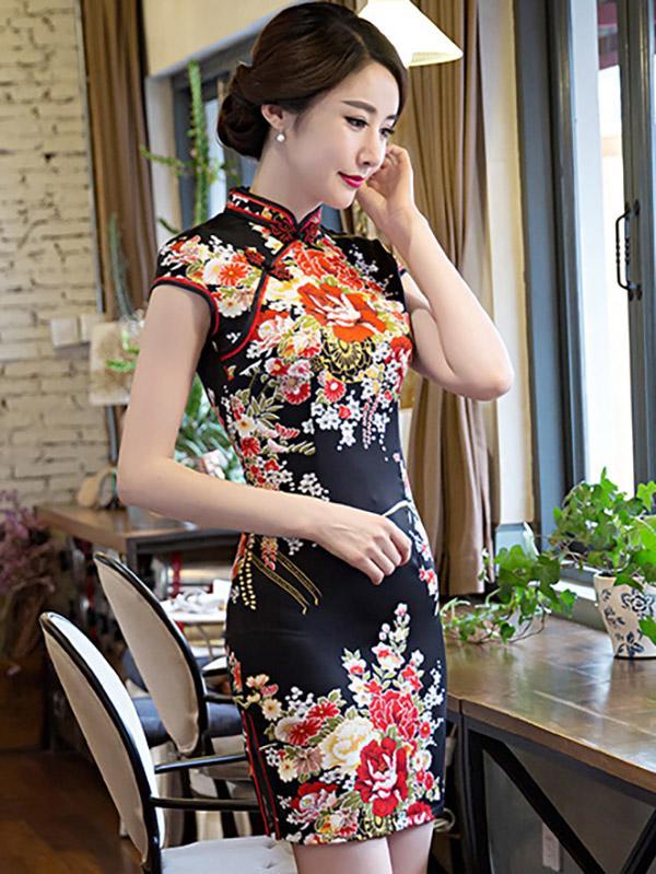 Floral Print Chinese Traditional Dress in Black Color