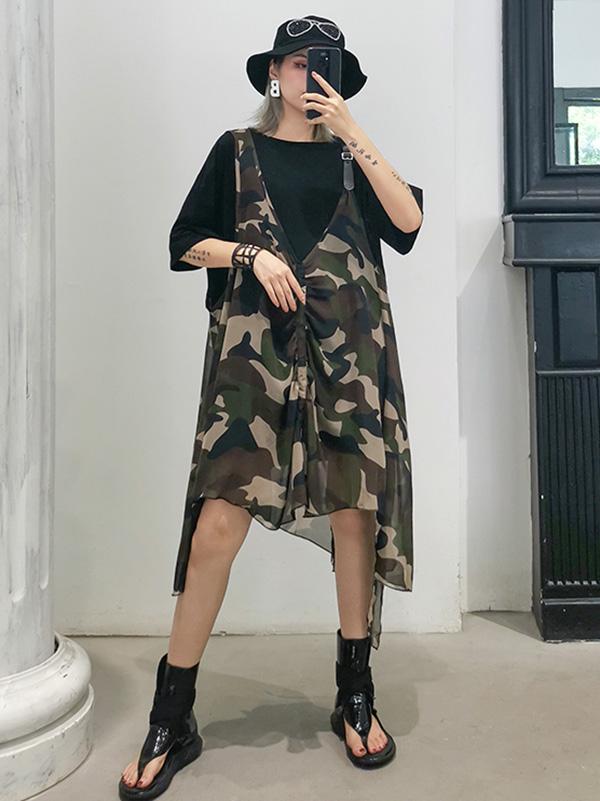 Loose Oversize T-shirt and Cropped Mini Dress