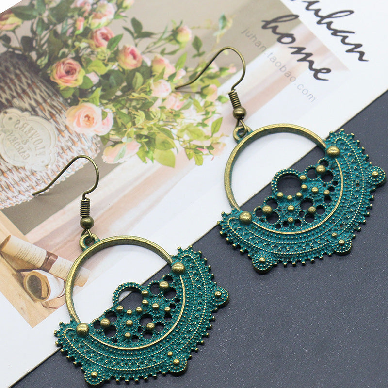 Retro green earrings earrings