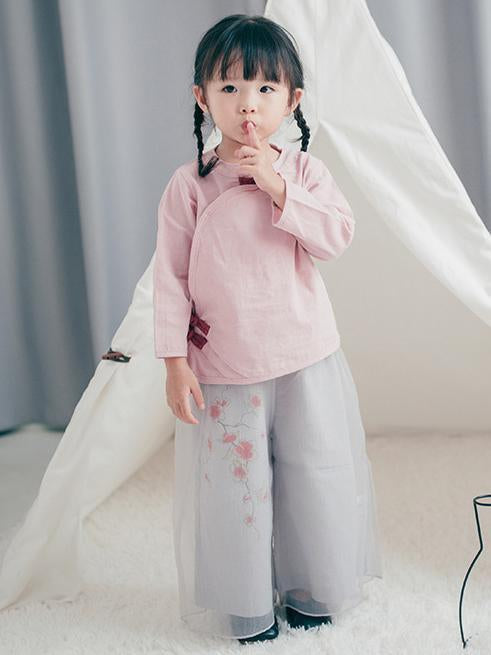 Chinese Style Original Little Girl Suit Pants and T-shirt with Floral Ornament