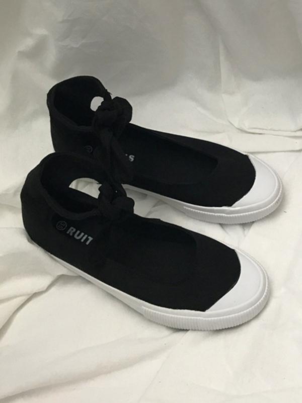 Preppy Style Low Plimsolls