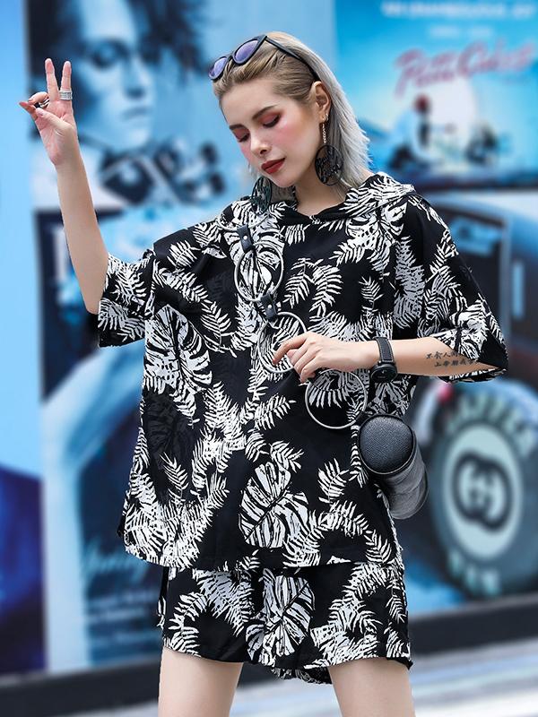 Loose Hooded Floral Printed T-shirt And Shorts Suits