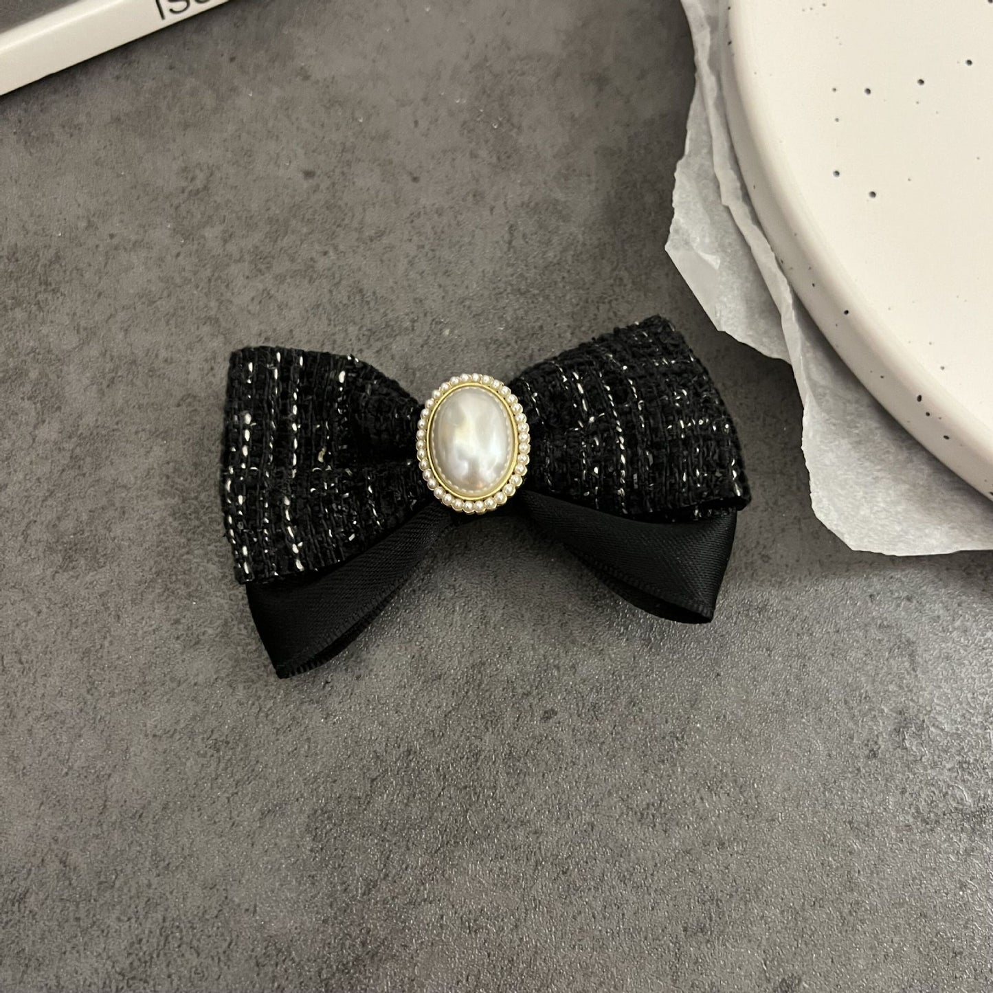 Pearl bow Hair Clips