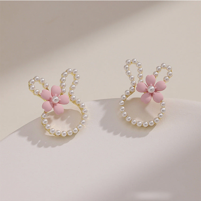 Little rabbit pearl flower earrings