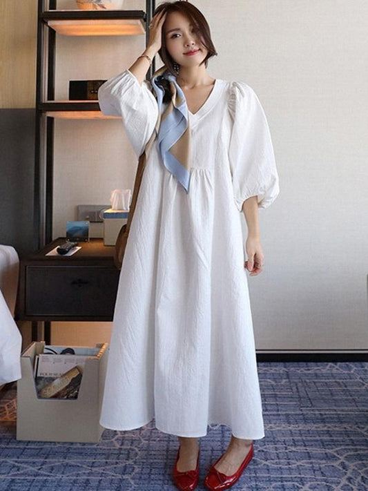 Classical V-necked Loosen White Long Dress