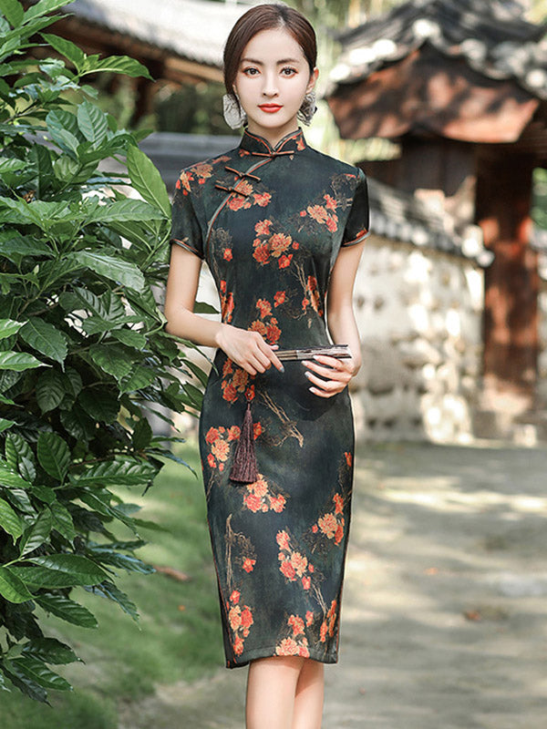 Vintage Silk Split-Side Floral Printed Stand Collar Short Sleeves Cheongsams