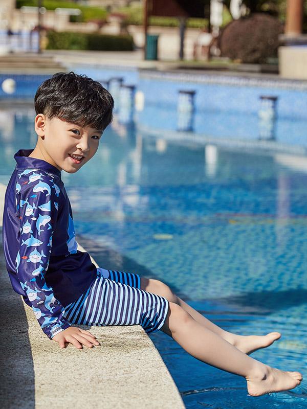 AONIHUA Striped Bottom Boy Swimwear