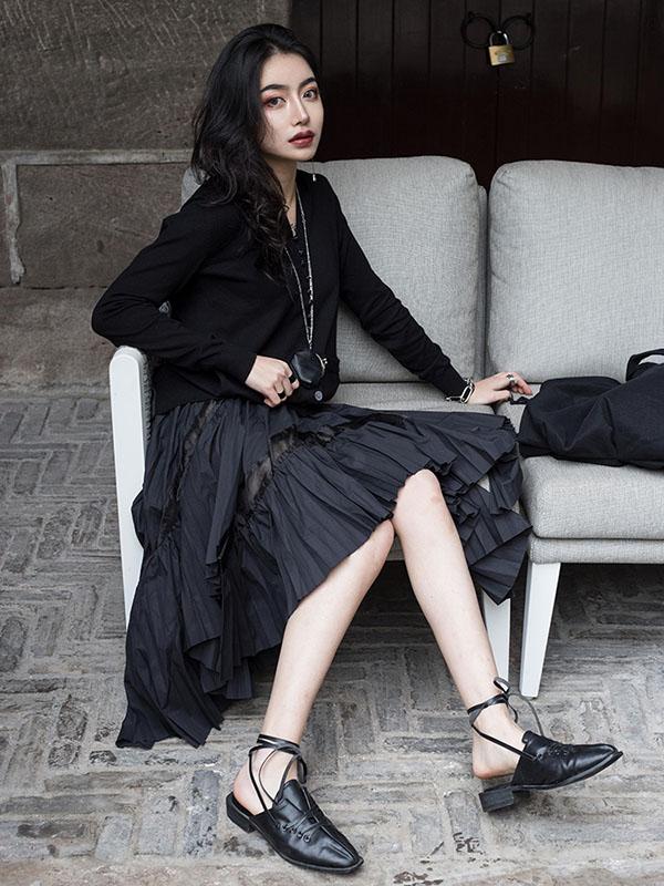 Black Hollow Irregular Fold Skirt