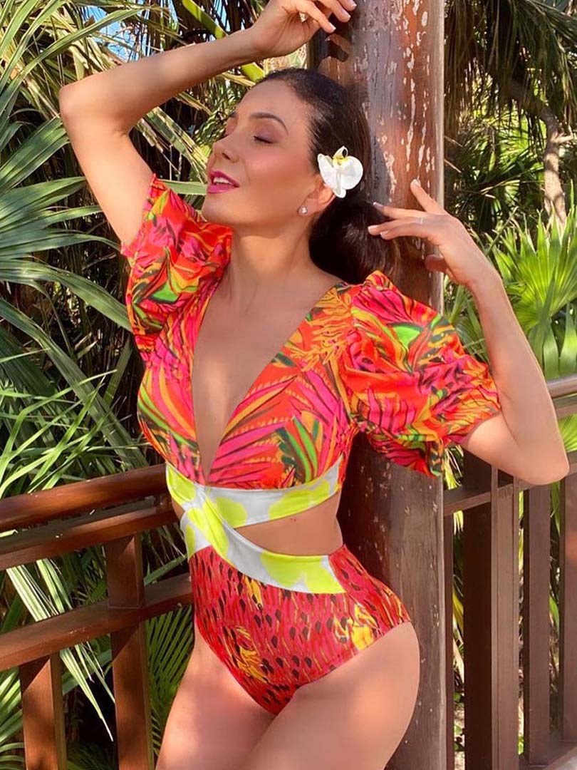 Retro Floral Deep V-Neck Puff Sleeves One-Piece Swimwear