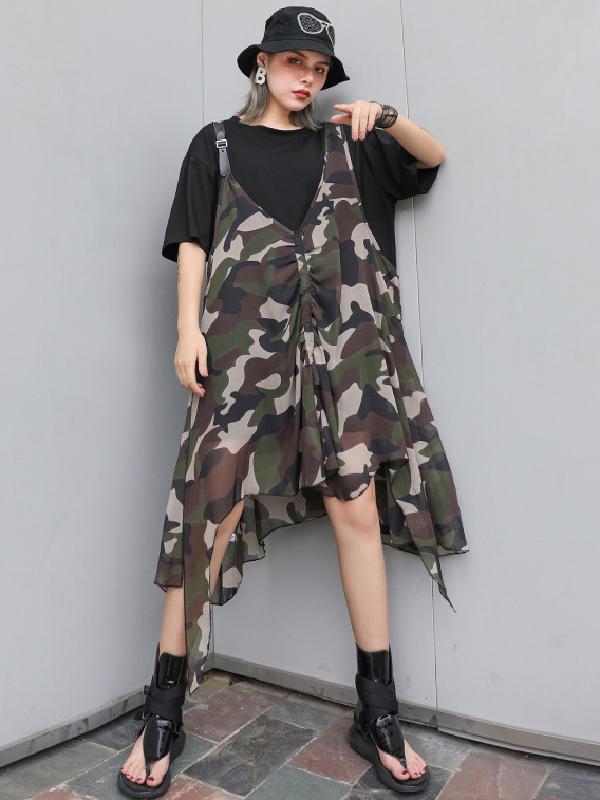 Loose Oversize T-shirt and Cropped Mini Dress