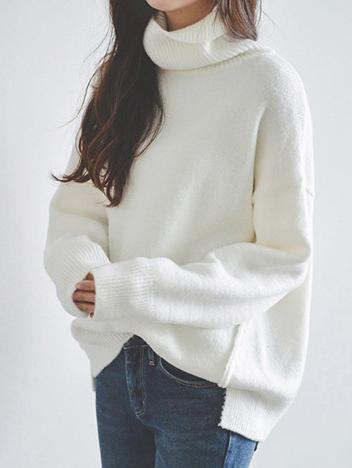 White Knitting Split-side High-neck Sweater